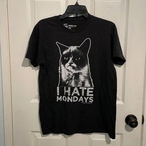 Mens Grumpy Cat official “I hate Mondays” black and gray graphic T-shirt
